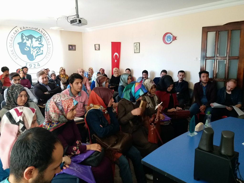Doç. Dr. Şaban Öz, Serbest Kürsü’de gençlerle buluştu
